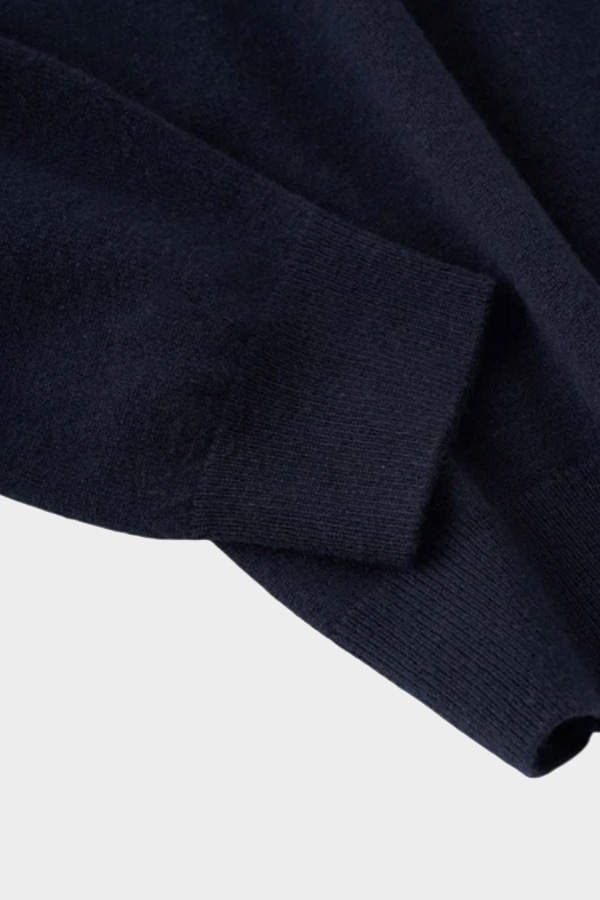 ΠΛΕΚΤH ΜΠΛΟΥΖΑ BOSS - 404 ΜΠΛΕ